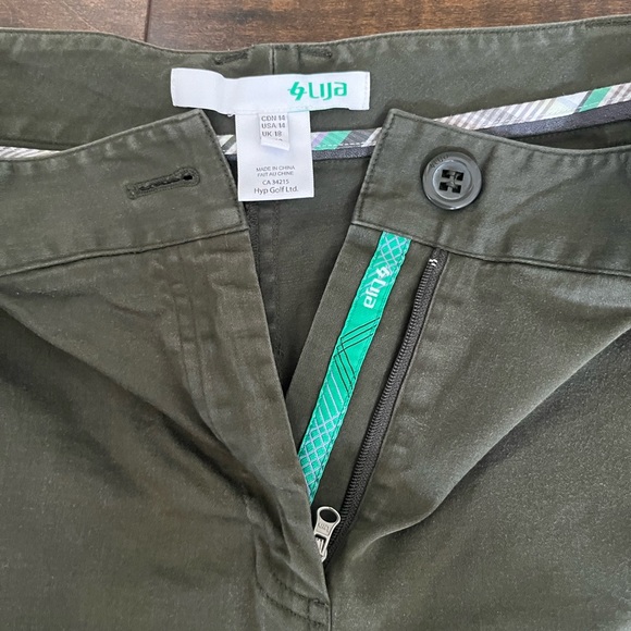 Classic Cotton Golf Shorts - Picture 6 of 6